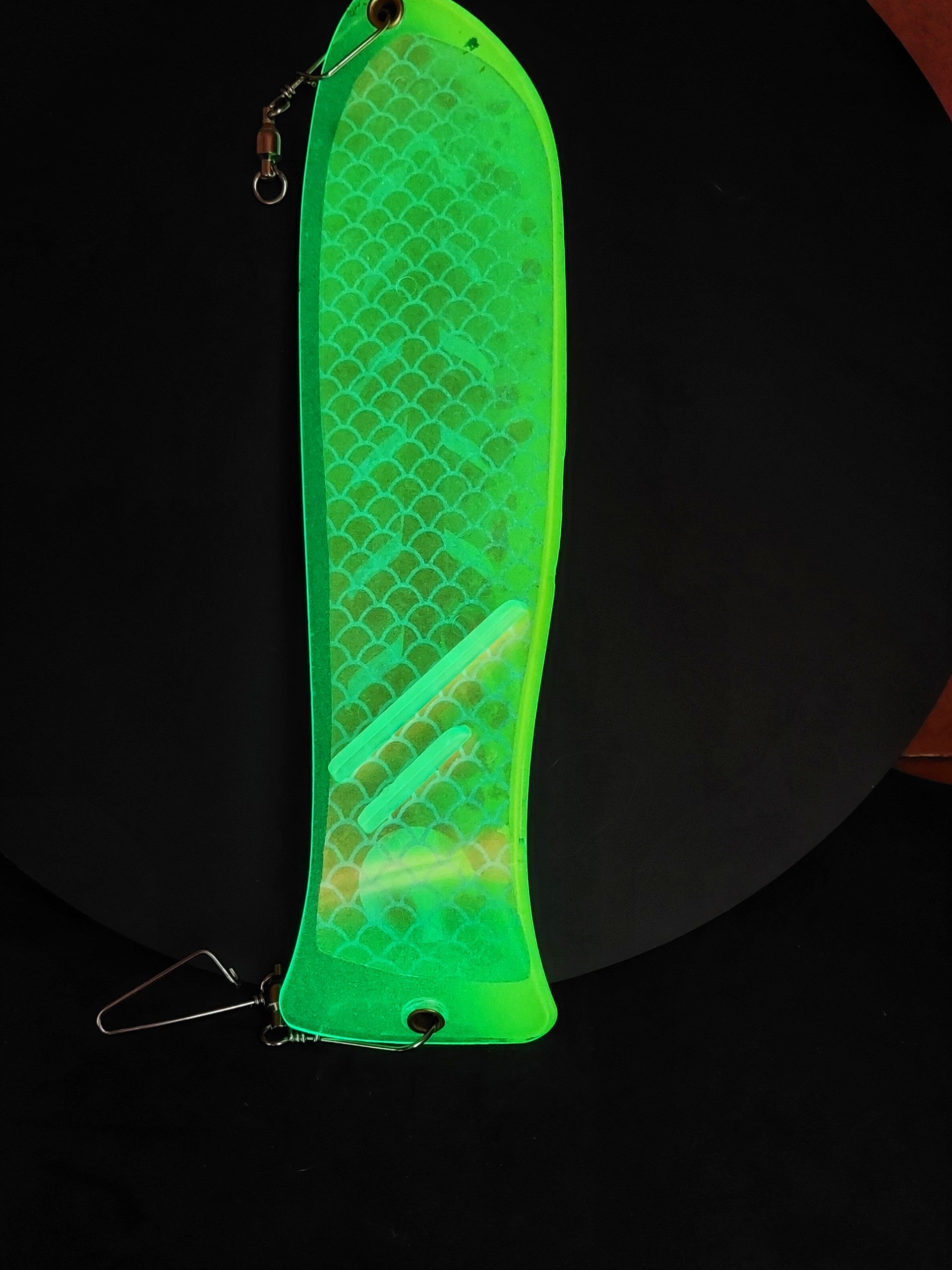 Ice Strong Outdoors - 10" or 12" Chrome/Glow Fishblades - Dragon/Dragon Slayer/Blue Tron/Green Tron